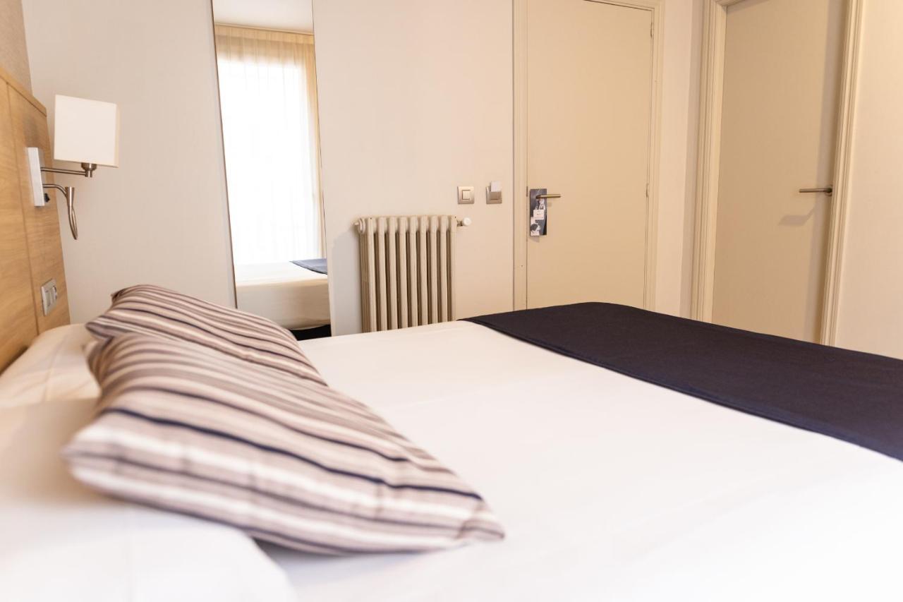 Hotel Terminus Puigcerdà Екстериор снимка