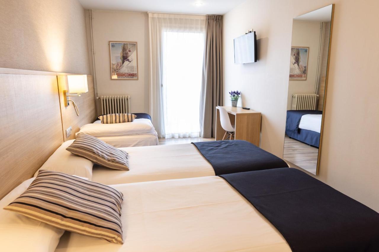 Hotel Terminus Puigcerdà Екстериор снимка