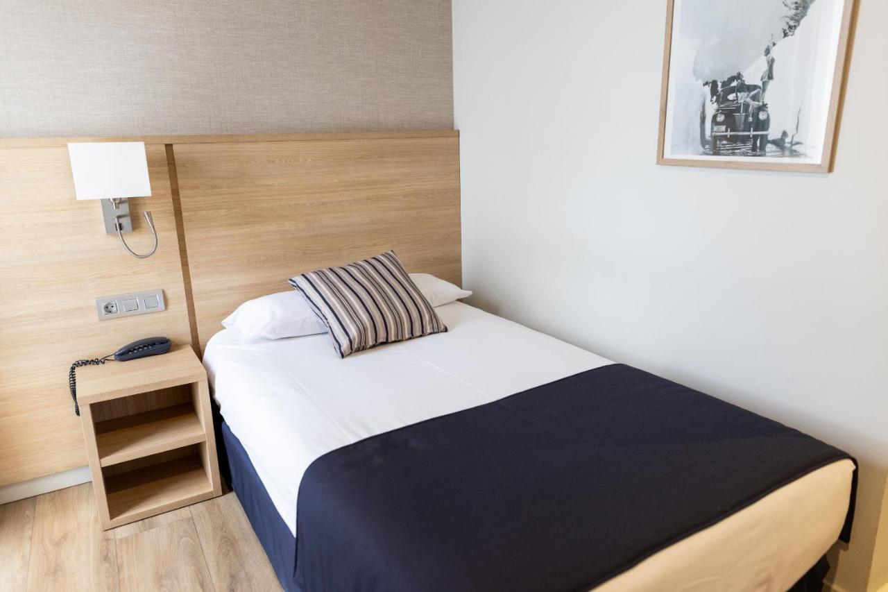 Hotel Terminus Puigcerdà Екстериор снимка