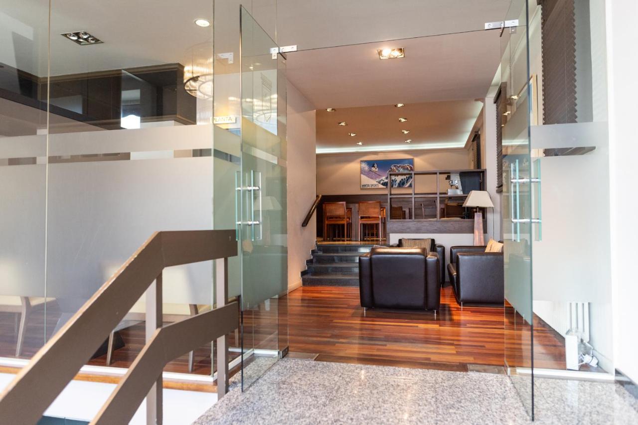 Hotel Terminus Puigcerdà Екстериор снимка