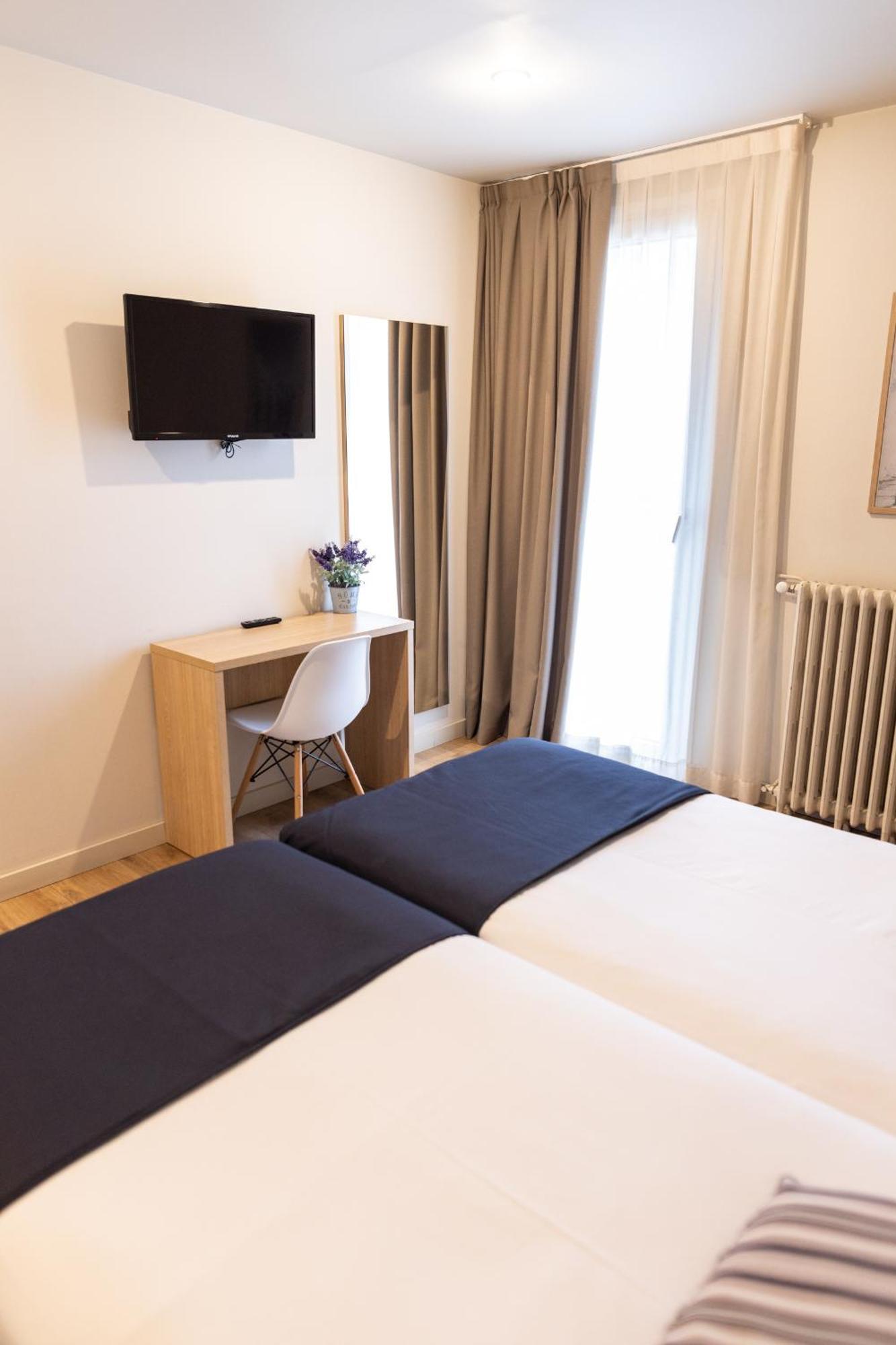 Hotel Terminus Puigcerdà Екстериор снимка